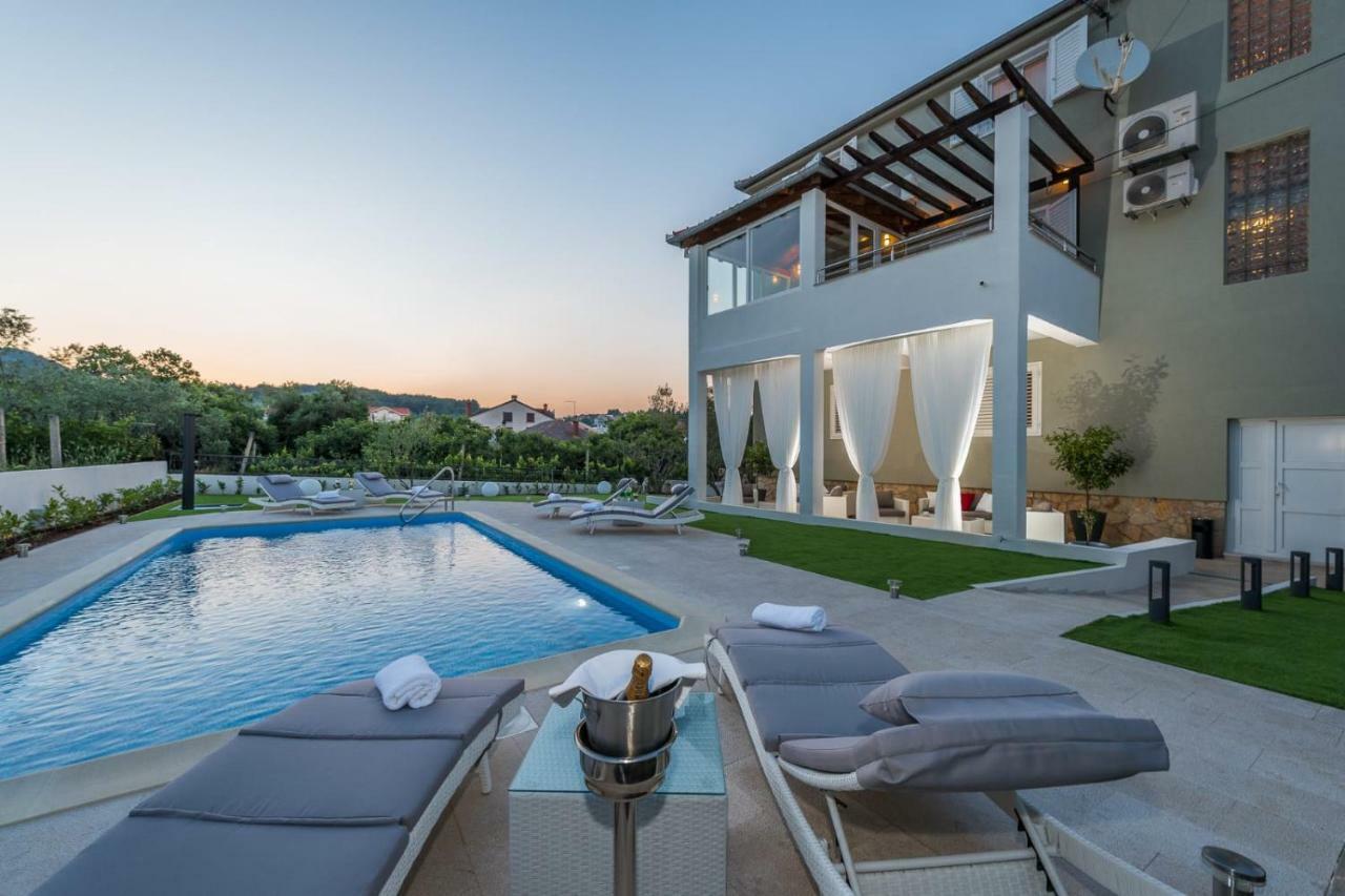 Apartments Very Good Life Preko Exterior photo