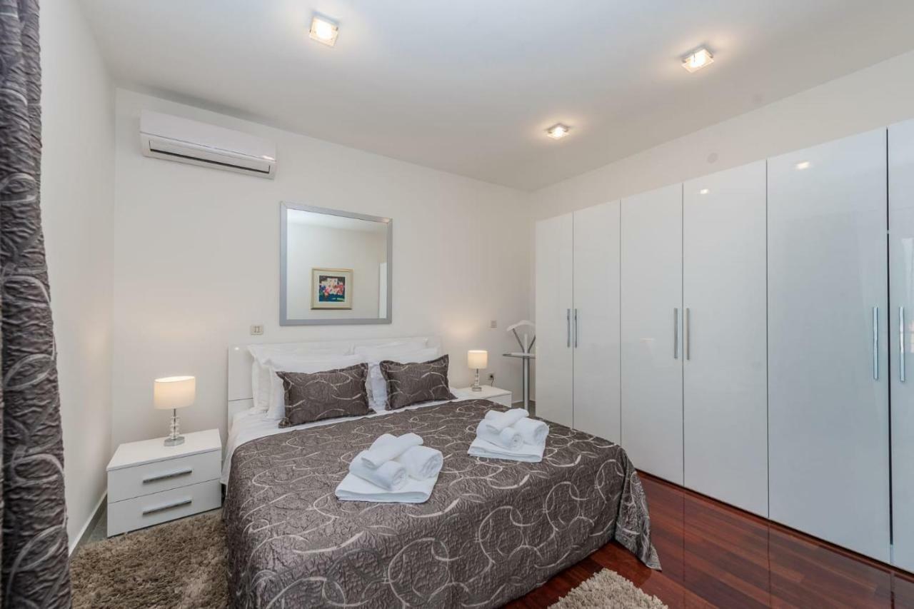 Apartments Very Good Life Preko Exterior photo